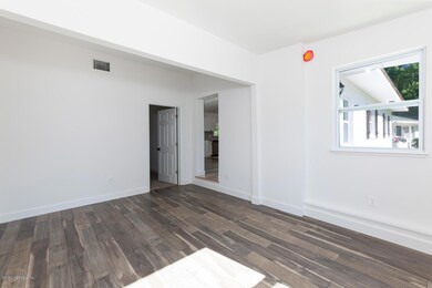 2808 Parr Ct W, Jacksonville, FL 32216 - photo 4