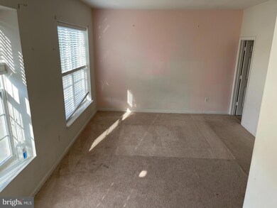 13903 Hollow Wind Way unit 201/9-2B, Woodbridge, VA 22191 - photo 6