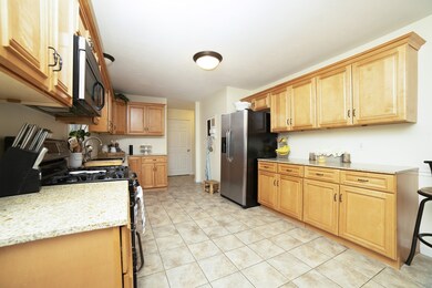 31 Drexel St, Worcester, MA 01602 - photo 4