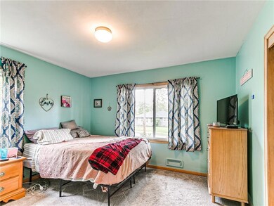 4113 Ardmore Rd, Des Moines, IA 50310 - photo 7