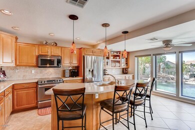 10946 W Tonopah Drive Sun City-large-006