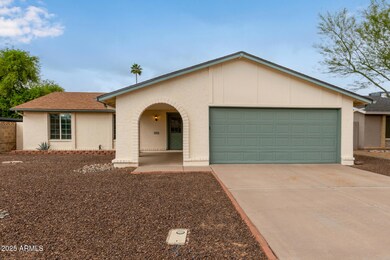 2006 N Arrowhead Dr