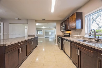 2041 Acapulco Dr, Miramar, FL 33023 - photo 2