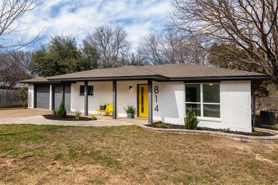 814 Woodhaven Ct, Granbury, TX 76048 - photo 2