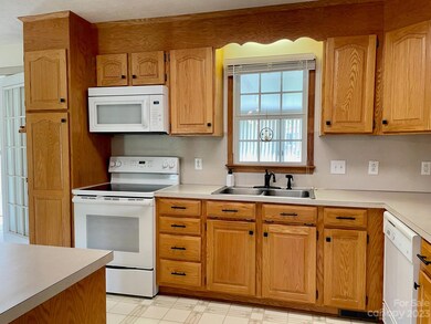 104 Ethel Ln, Statesville, NC 28625 - photo 3