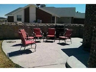 508 Adrian Ct, Horizon City, TX 79928 - photo 3