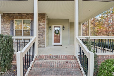 4-web-or-mls-Falcon Crest Ln-S1111-004