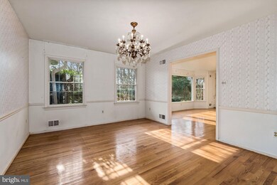 2204 Solmar Dr, Silver Spring, MD 20904 - photo 6