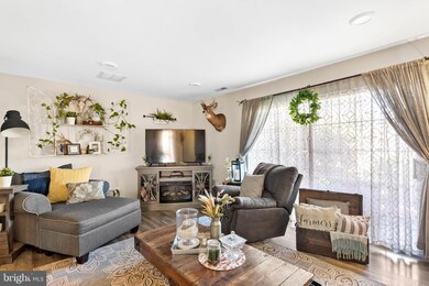 401 Firethorne Ct unit 401, Sewell, NJ 08080 - photo 3