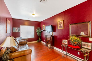 1615 W Dunbar Dr-0158