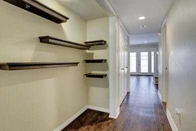 10229 Longmont Dr unit 34, Houston, TX 77042 - photo 5