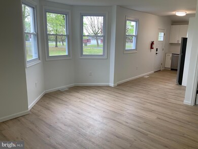 124 Unit A Billingsport Rd, Paulsboro, NJ 08066 - photo 5