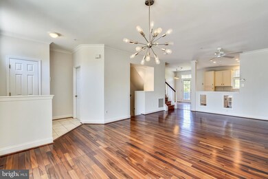 2510 Short Putt Ct, Crofton, MD 21114 - photo 2