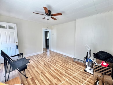 70 Mancha St, Eighty Four, PA 15330 - photo 4