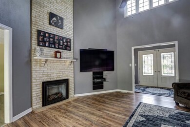 7933 Marywood Dr, Newburgh, IN 47630 - photo 4