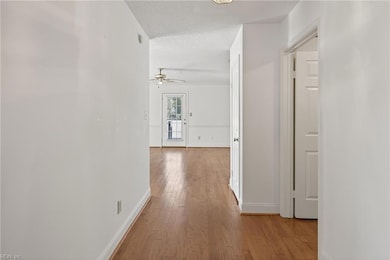 223 River Point Dr, Suffolk, VA 23434 - photo 7