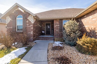 643 N Maplewood Hills Rd, Nixa, MO 65714 - photo 2