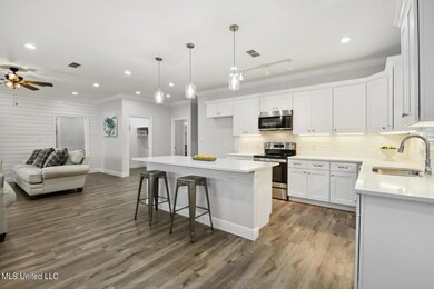 306 Third St, Bay Saint Louis, MS 39520 - photo 5