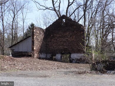 3827 Schuylkill Rd, Spring City, PA 19475 - photo 3