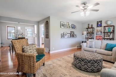 713 S Summit Dr - 007