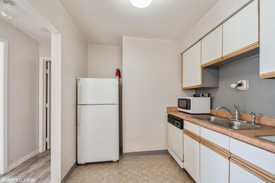 5303 Cedar Point Dr unit F-138, Crown Point, IN 46307 - photo 3