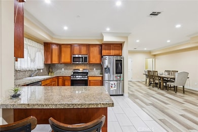 204 E 121st St, Los Angeles, CA 90061 - photo 5