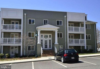 4151 S Four Mile Run Dr unit 304, Arlington, VA 22204 - photo 6