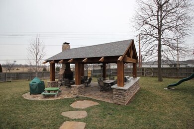 1 Outdoor Living in Back