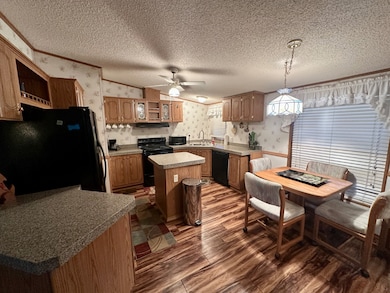 2208 W Baseline Ave unit 136, Apache Junction, AZ 85120 - photo 2