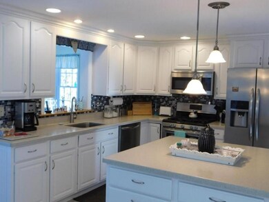 12 June Ave, Oak Bluffs, MA 02557 - photo 5