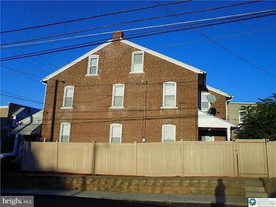 732 W Whitehall St, Allentown, PA 18102 - photo 4