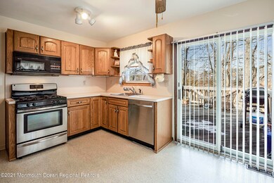 8 Kenneth Ave, Parlin, NJ 08859 - photo 2