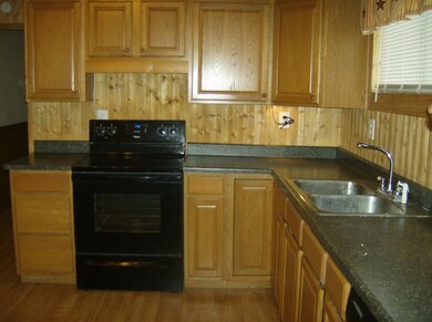 419 E 4th St, Augusta, KY 41002 - photo 3