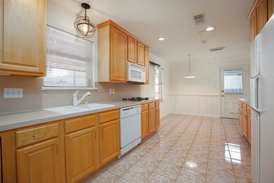 843 Judiway St, Houston, TX 77018 - photo 7