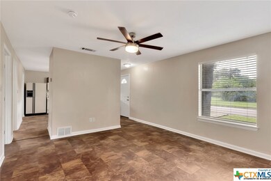 502 N 4th St, Copperas Cove, TX 76522 - photo 5