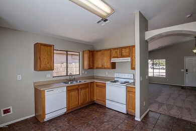 2834 S 64th Dr. Phoenix  (4)