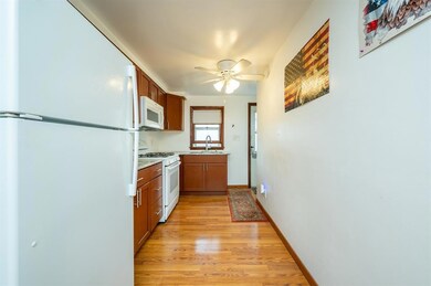 612 E 6th St S, Newton, IA 50208 - photo 5