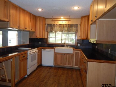 2915 2915 Azalea, Tyler, TX 75701 - photo 5