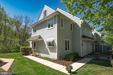 122 W Thomas Ct, Kennett Square, PA 19348 - photo 3