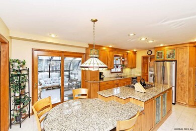 16 Wellington Dr, Saratoga Springs, NY 12866 - photo 4