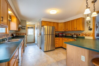 13 Old Stafford St, Charlton, MA 01507 - photo 6