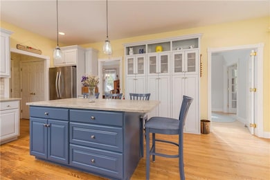 27 Sycamore Ln, Saunderstown, RI 02874 - photo 5