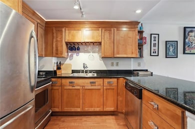 3915 St Charles Ave unit 215, New Orleans, LA 70115 - photo 7