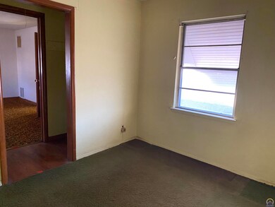 2437 SW Madeline Ln, Topeka, KS 66614 - photo 7