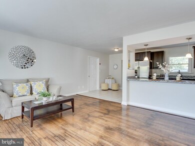 44118 Saint Andrews Ln, California, MD 20619 - photo 3