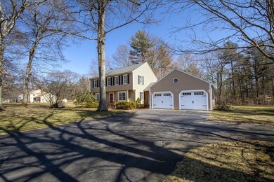 111 Birchbark Dr, Hanson, MA 02341 - photo 2