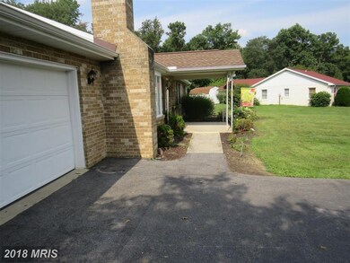 536 Wile Cir, Fayetteville, PA 17222 - photo 2