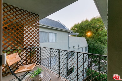 Hancock Plaza unit 406, Los Angeles, CA 90004 - photo 7