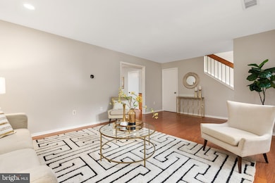 1474 Greenmont Ct, Reston, VA 20190 - photo 6