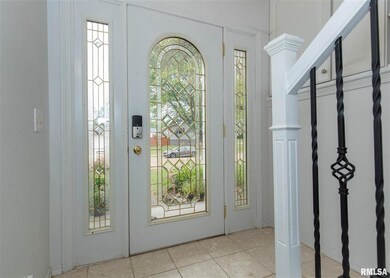 3427 Fairhaven Rd, Davenport, IA 52807 - photo 2